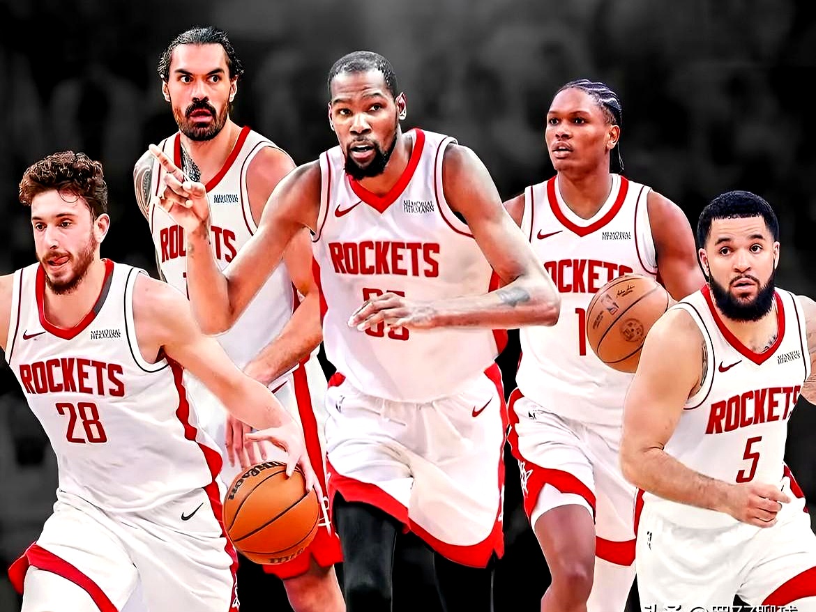 活塞队记：艾维今天可以出战，此前被列入出战成疑名单（活塞记者：艾维今日确认出战，先前曾被列为出战成疑）