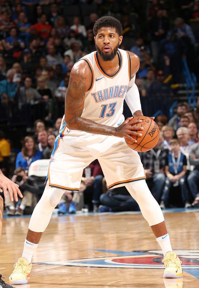 英超半场：泰特、威尔逊破门，维卡里奥送空门，热刺2-0富勒姆（英超半场战报：泰特、威尔逊进球，维卡里奥失误送空门，热刺2-0领先富勒姆）