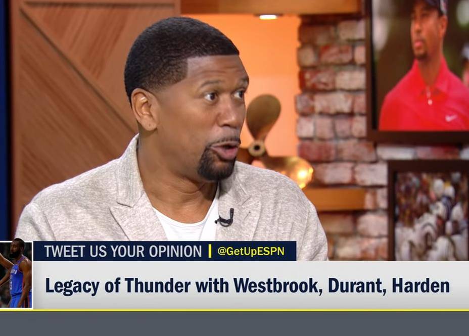 记者：皇马无法在1月激活帕斯的回购条款，且尚未考虑让其回归（据报道，皇马今冬无法启动帕斯回购，暂未将其回归纳入计划）